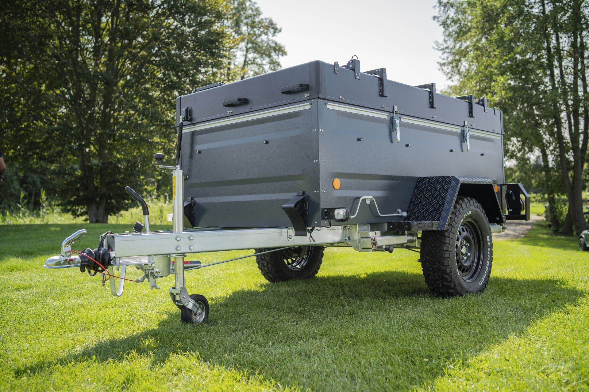 TPV Offroad-Campinganhänger KT-EB3 Offroad-Camper 2.0 1300kg Gebremst