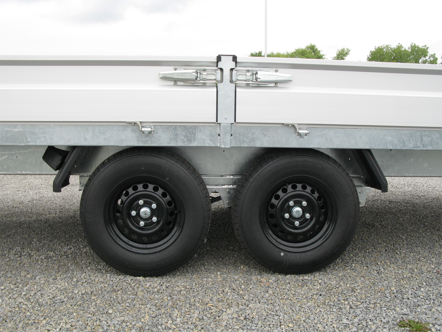 Hapert Azure H-2 - 3500 - 5050 x 2000 Niedriges Fahrwerk – Bereifung 195/50R13C - Image 5