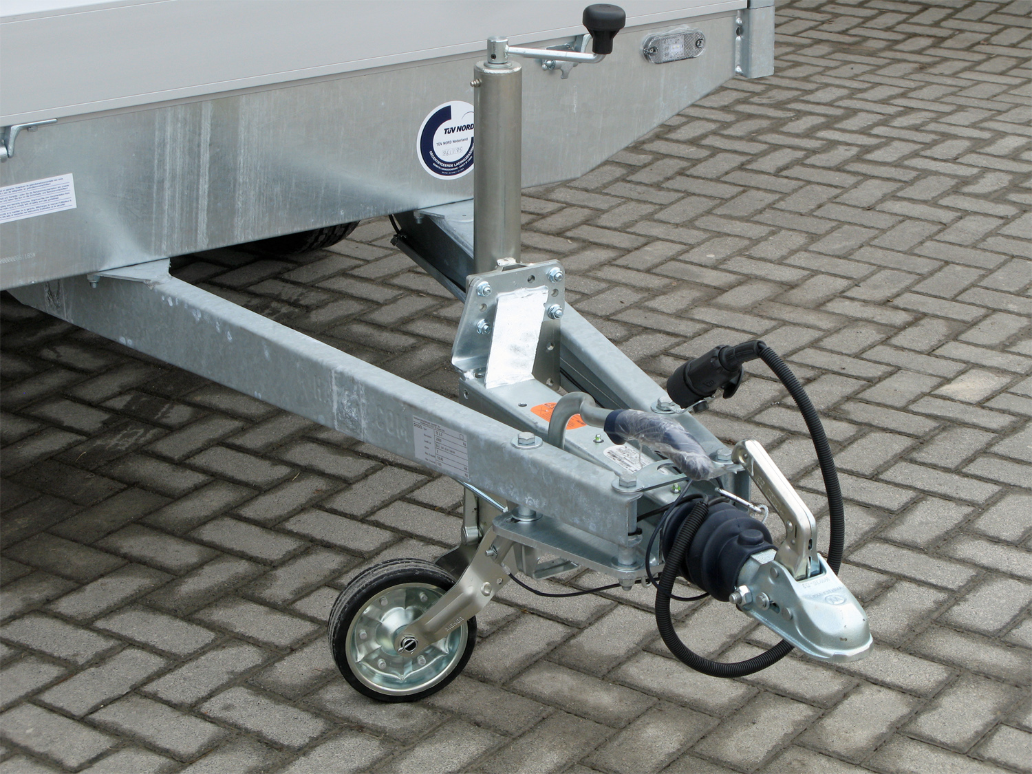 Hapert Azure H-1 - 1500 - 2600 x 1500 – Bereifung 185R14C - Image 8