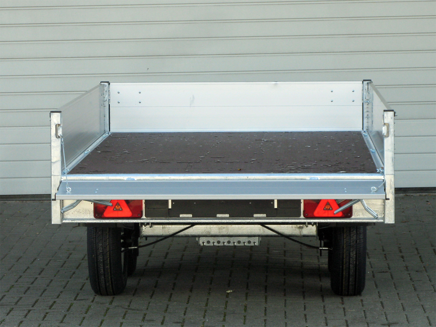 Hapert Azure H-2 - 2000 - 3050 x 1600 Bereifung 185/70 R13 - Image 2