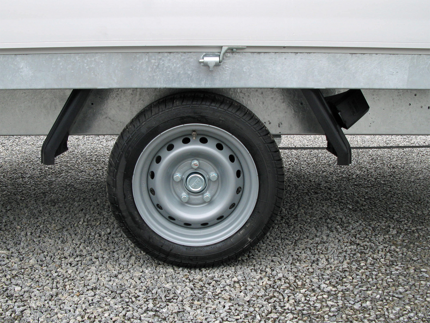 Hapert Azure H-1 - 1500 - 4050 x 1800 – niedriges Fahrwerk - Image 2