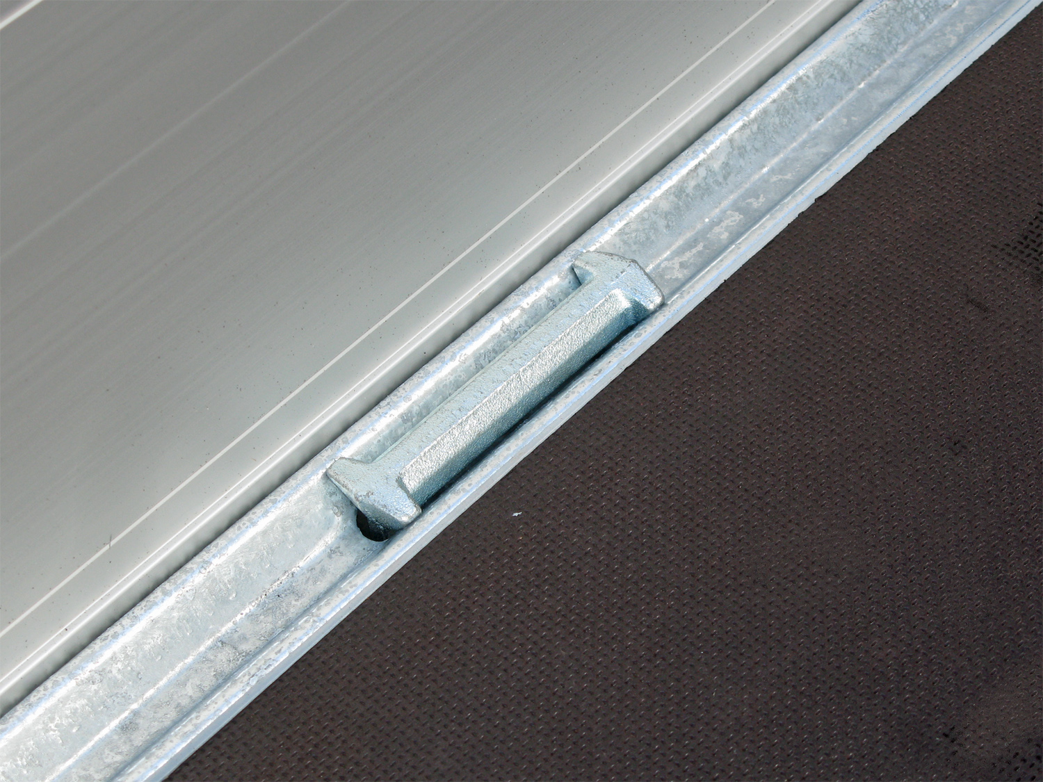 Hapert Azure H-2 - 2700 - 3050 x 1800 Niedriges Fahrwerk - Image 4