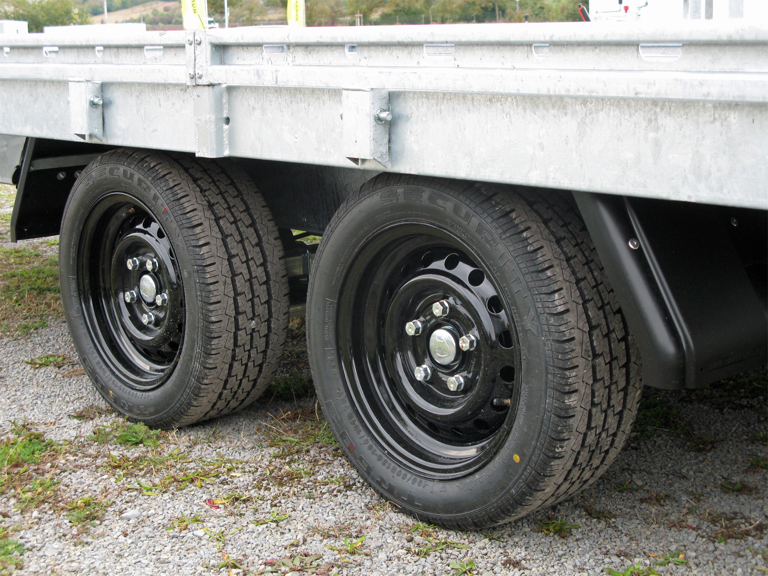 Hapert Indigo HT-2 - 3500 - 4550 x 2000 Kipphydraulik, Parabelfederung, Reling, Rampe - Image 2