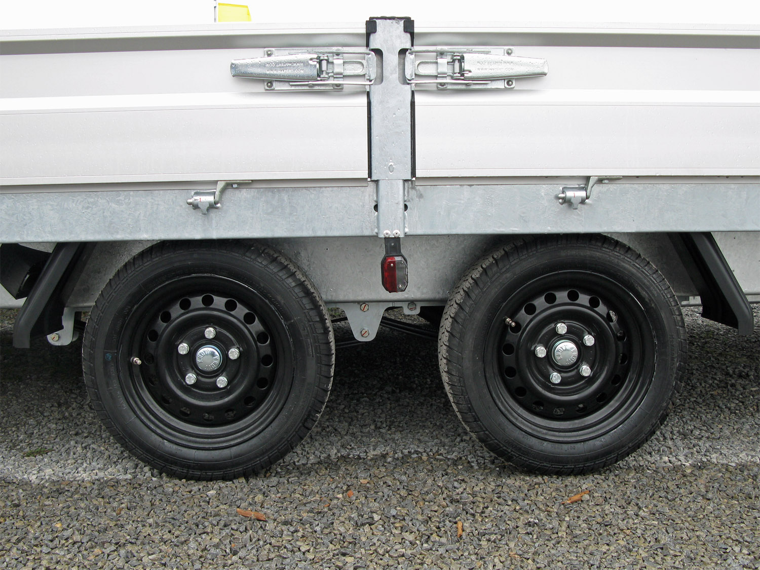 Hapert Indigo HT-2 - 3500 - 5050 x 2210 Kipphydraulik, Parabelfederung, Rampe - Image 8