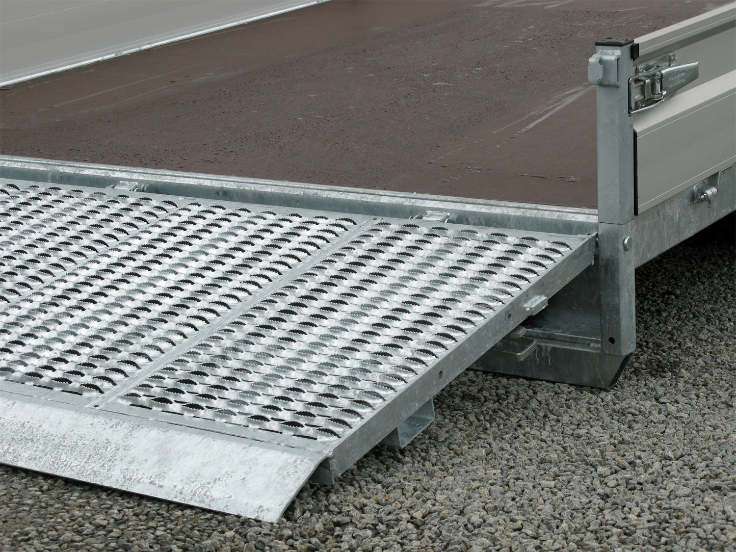 Hapert Indigo HT-2 - 3500 - 5050 x 2210 Kipphydraulik, Parabelfederung, Bordwände Rampe - Image 9