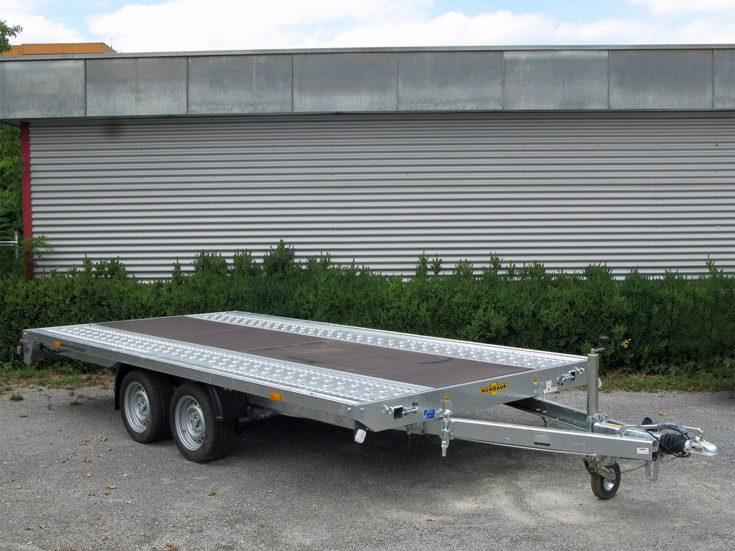 Humbaur MTK 354722 kippbar Mittelholzboden geschlossen