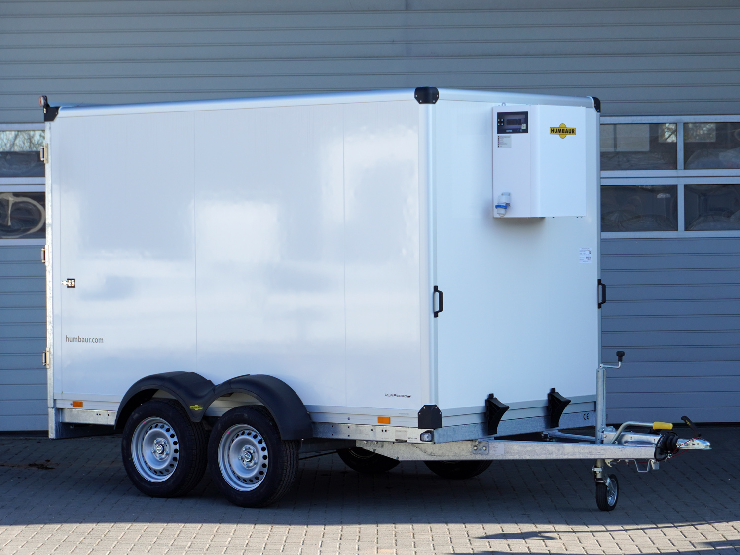 Humbaur HK 25 32 18 - 20 PF30 Sandwich PurFerro mit Kühlaggregat