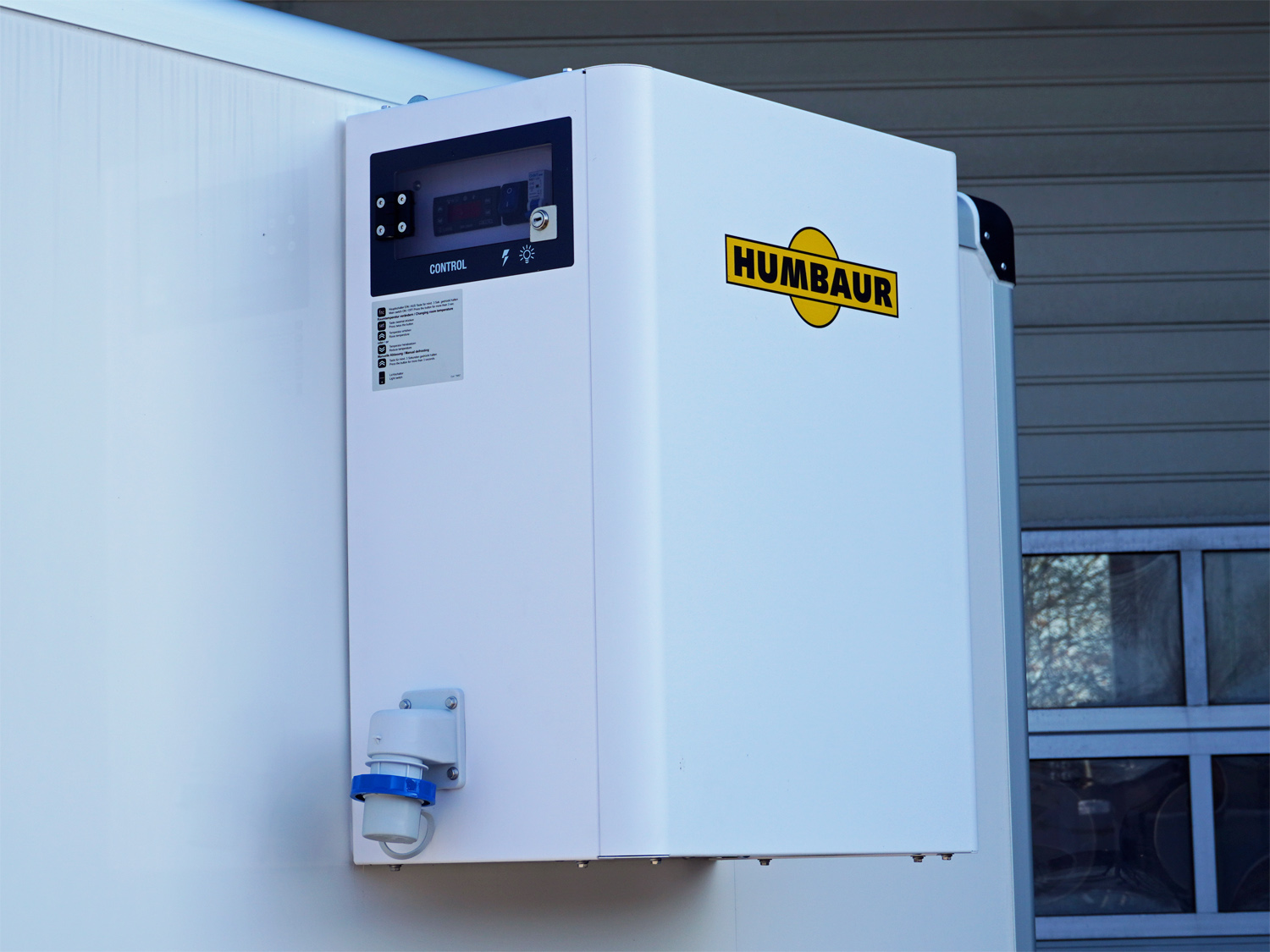 Humbaur HK 25 32 18 - 20 PF30 Sandwich PurFerro mit Kühlaggregat - Image 4