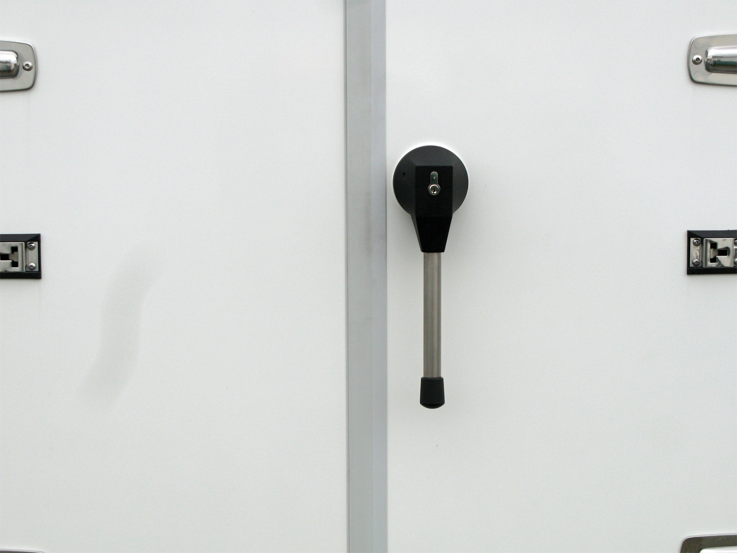 Humbaur HGK 13 27 16 - 21 PF60 Deluxe Kühlanhänger mit hochwertiger Isolierung - Image 8