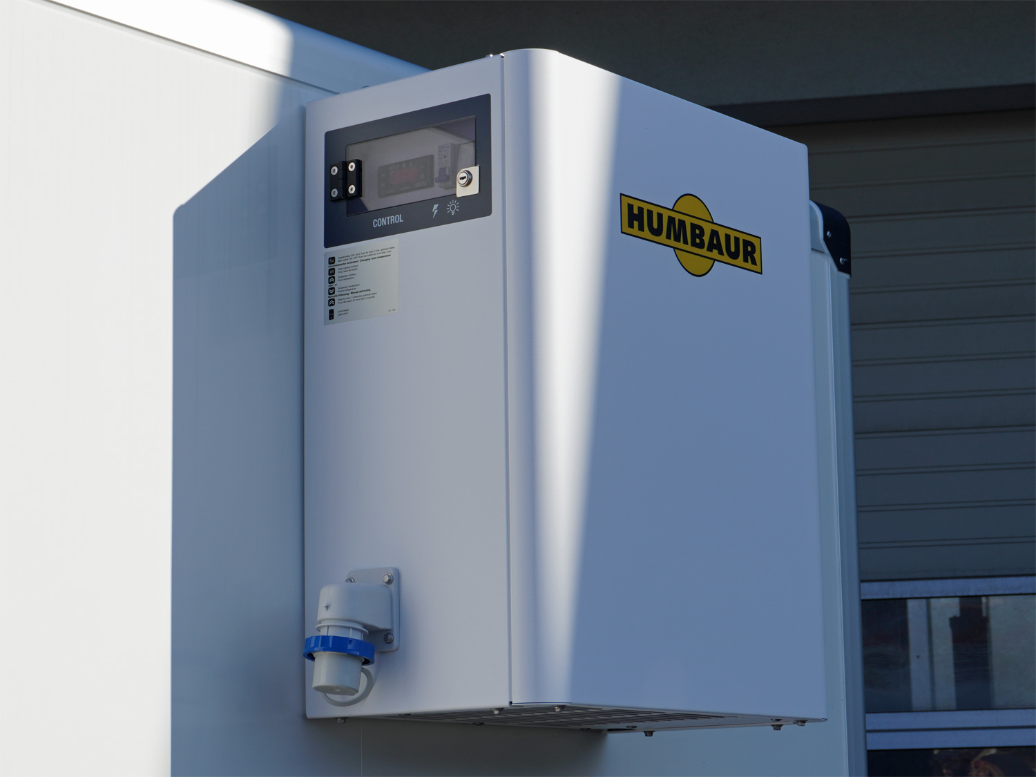 Humbaur HGK 25 32 18 - 21 PF60 Deluxe Tandem-Kühlkoffer mit hochwertiger Isolierung - Image 7