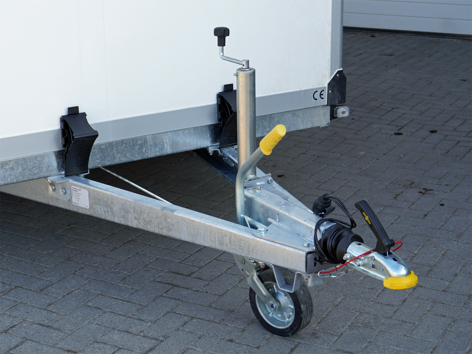 Humbaur HGK 25 32 18 - 21 PF60 Deluxe Tandem-Kühlkoffer mit hochwertiger Isolierung - Image 5