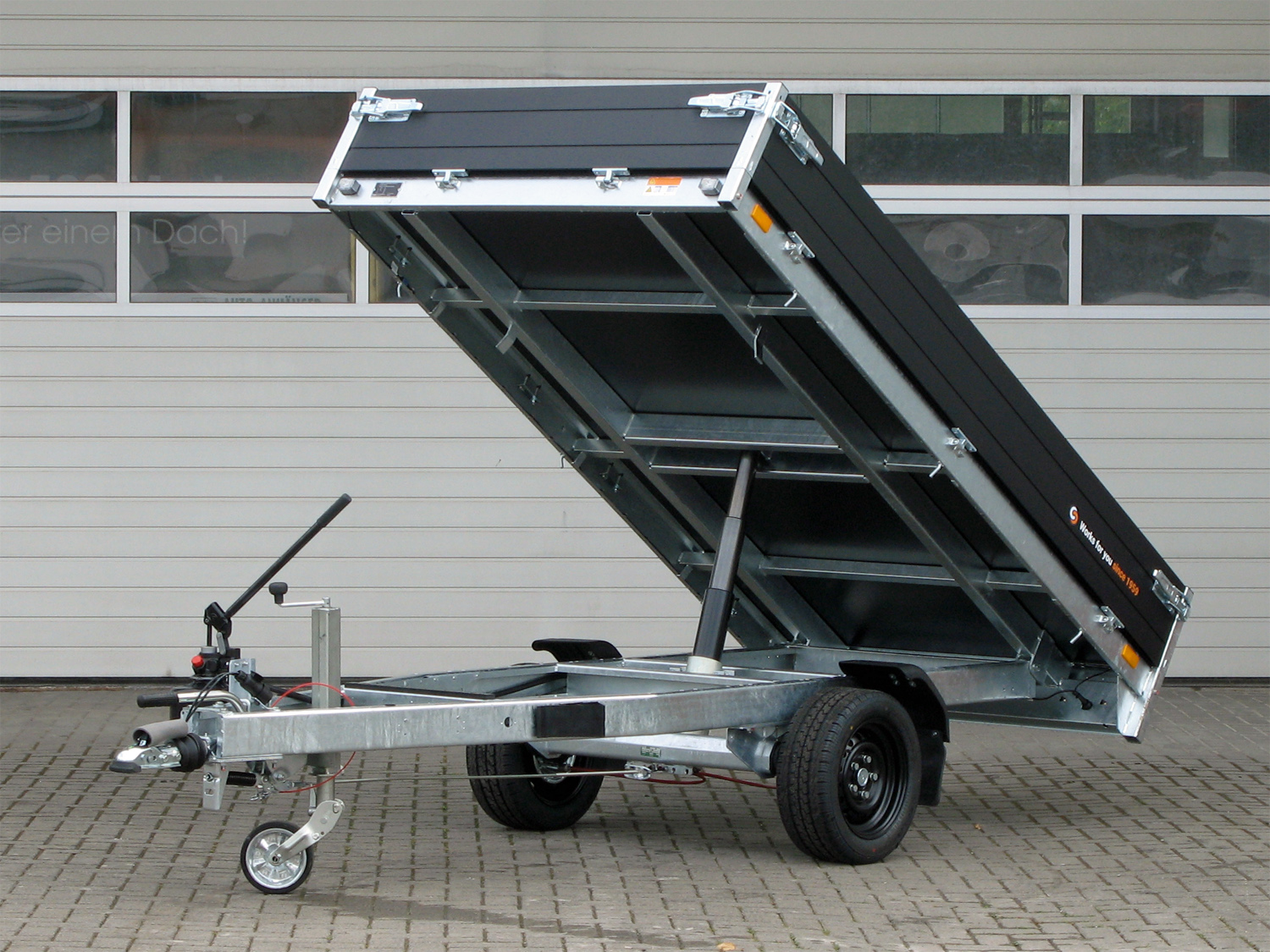 Saris K1 256 150 1500 1 Black Edition, doppelwirkende Handpumpe