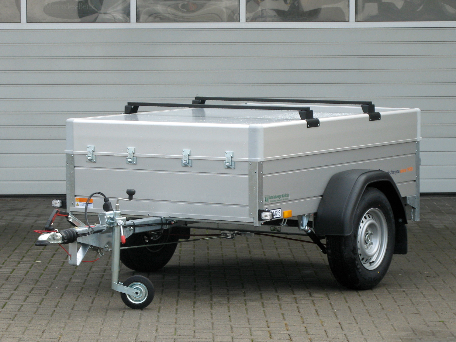 Saris MC 255 133 1350 1 – Deckelanhänger