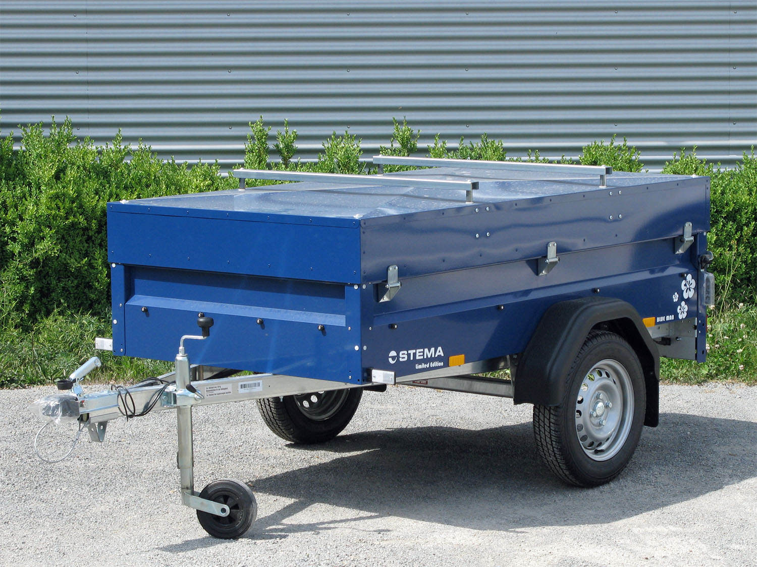 STEMA BLUE MAN 750 – Camping Trailer