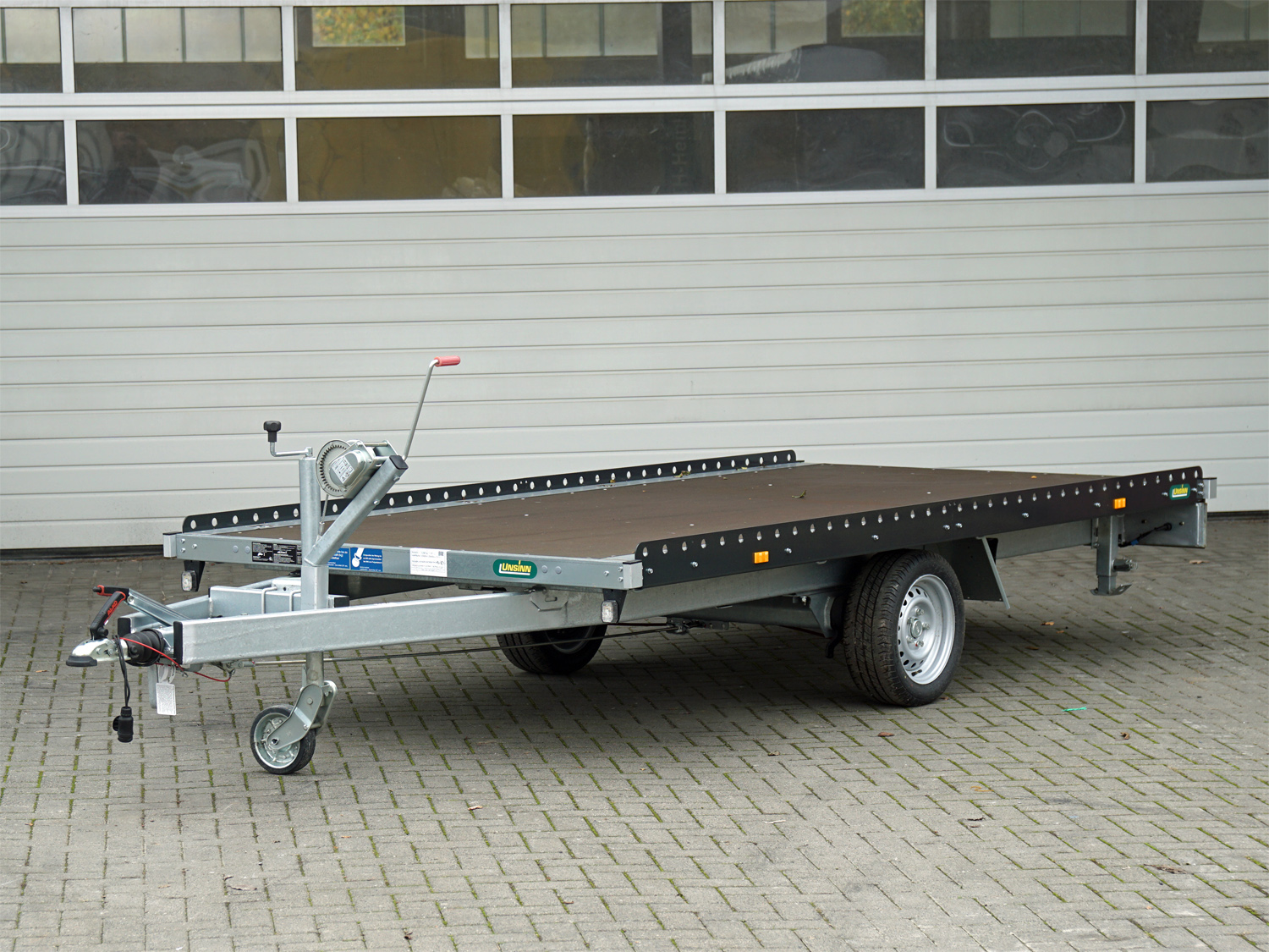 Unsinn UF 3617-18-13 Auffahrschienen und Winde