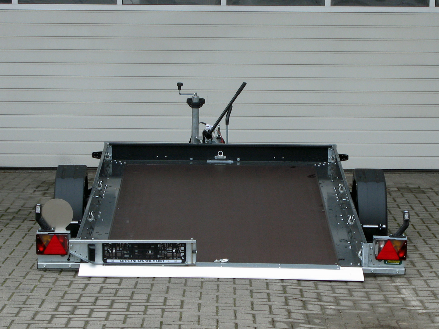 Unsinn UA 3118-18-13 Absenkanhänger 100km/h - Image 4