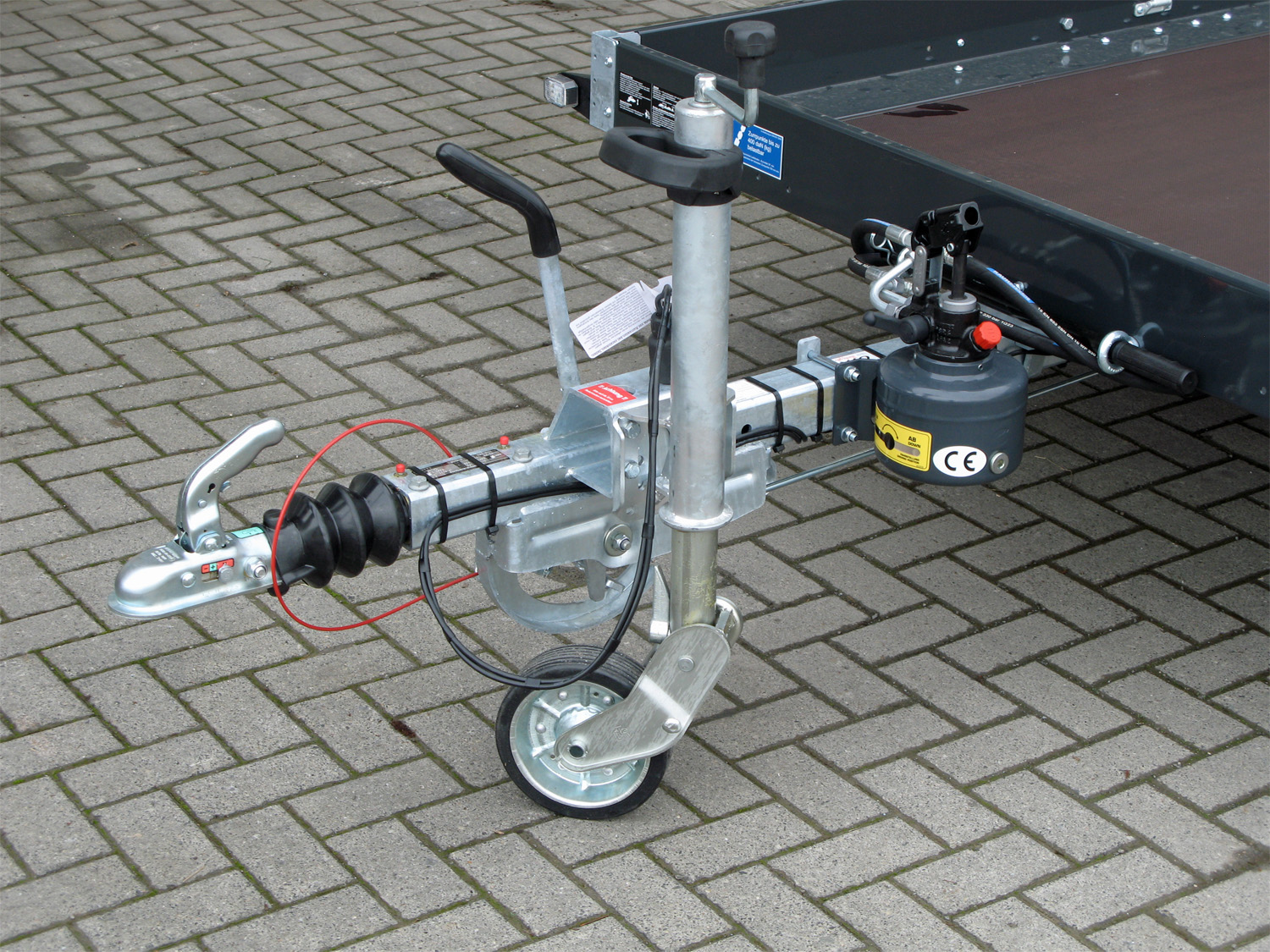 Unsinn UA 3118-18-13 Absenkanhänger 100km/h - Image 8