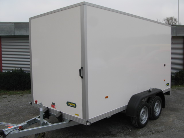 Unsinn UKU 361719-26-14 Inklusive Auffahrrampe | GFK Oberfläche | Edelstahl-Komponenten